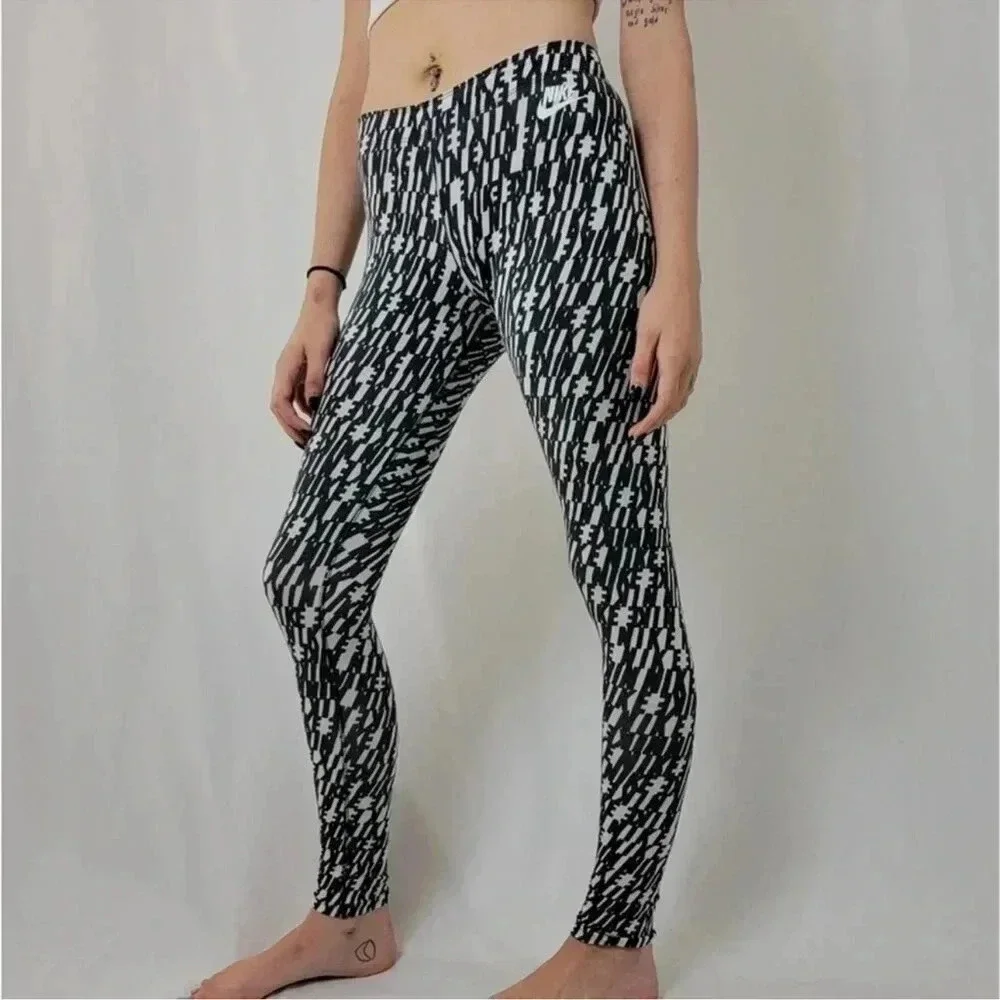 Nike Leg-A-See-AOP Leggings